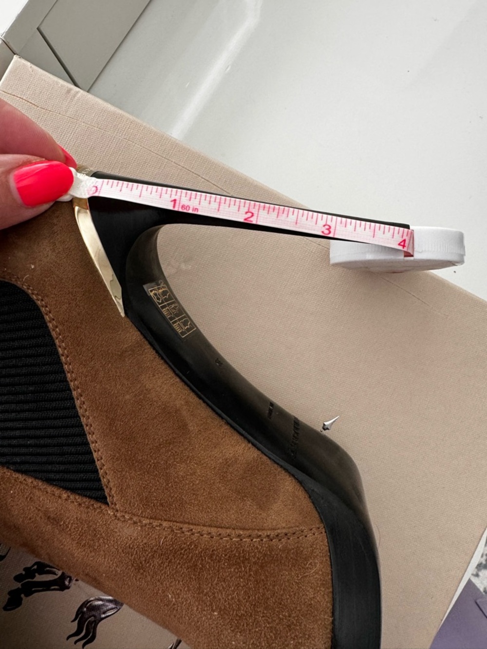 NIB Burberry Harbourne Suede Peep Toe Ankle Boots EU 39 Walnut Brown - Picture 4 of 11